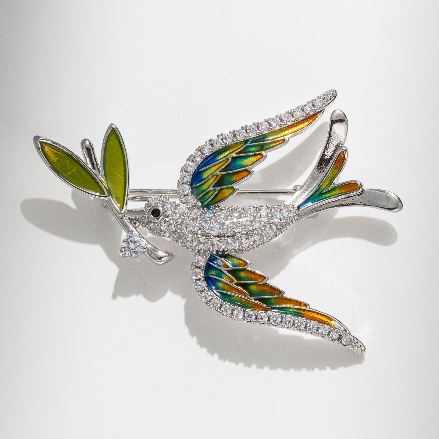 Bo Xin Yun Korean Style Enamel Swallows Brooch Fashionable Small Bird Pin Accessory.