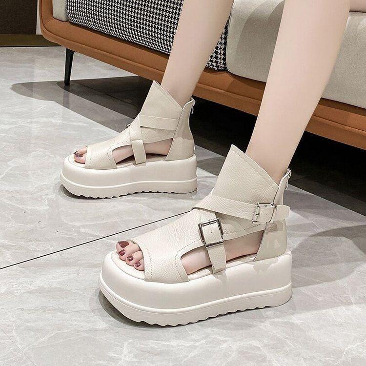 

Женские вечерние босоножки с полым каблуком 35