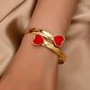 A Women's Bracelet, Vintage, Simple, Sweet, Heart-Shaped, Simple and Versatile Bracelet Jewelry, Suitable for Daily Wear and Vacation Wear