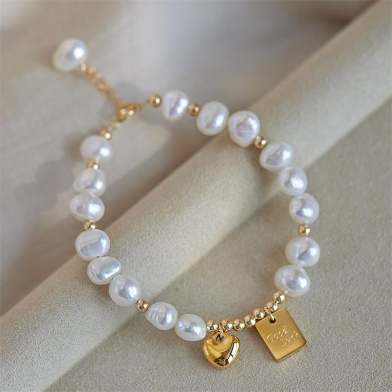 Elegant Imitation Baroque Pearl Chain Bracelets for Women Girl Lucky Pendant Heart Bracelets Student Friendship Jewelry Gifts