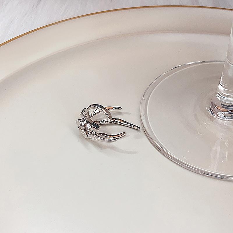 

Готический Винтаж Паук Ушная Кость Клипса Личность Хип-Хоп Насекомое Серьги Ювелирные Изделия 1Pair