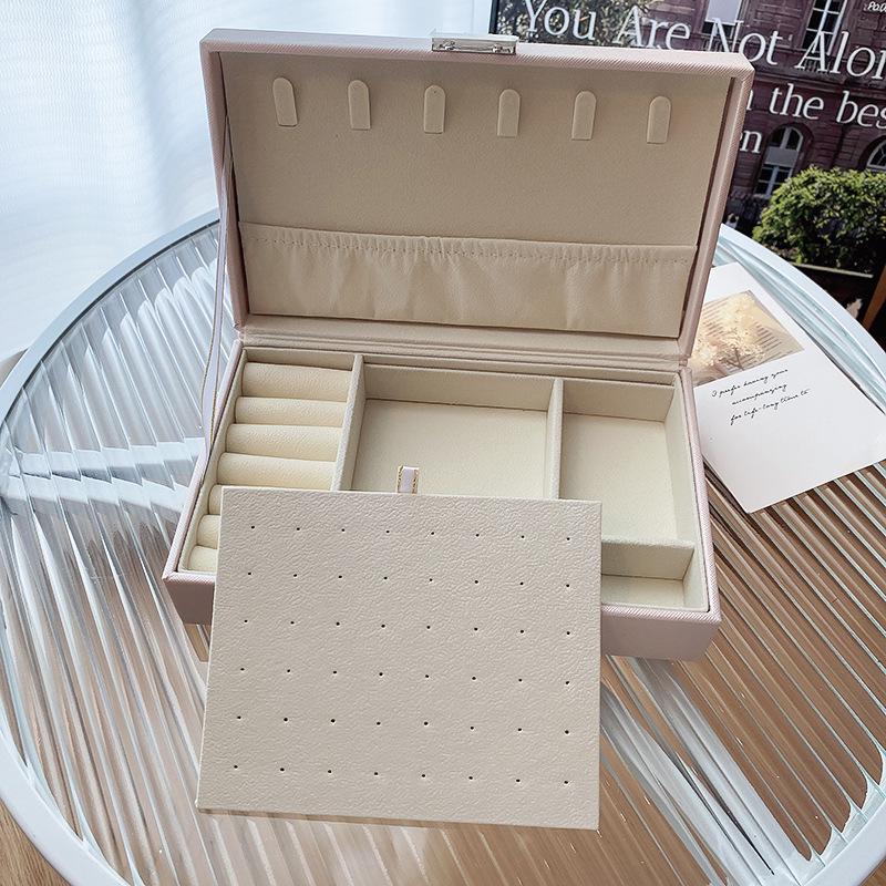 

High-End Travel Jewelry Box: Portable, Dustproof, Anti-Oxidation Leather Storage with Lock and Large Capacity for Earrings and Studs