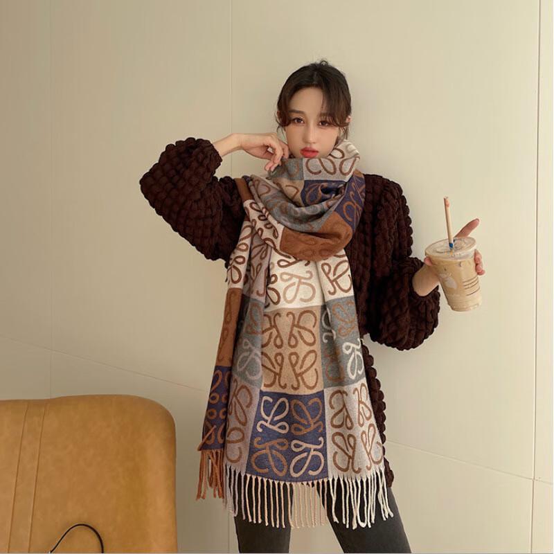 Женский теплый шарф из искусственного кашемира