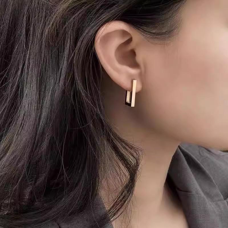 Punk Rock Rostfritt Stål 3 Färg Mini Geometriska Örhängen Nya Trendiga Hoop Örhängen För Kvinnor Män Mode Present Party