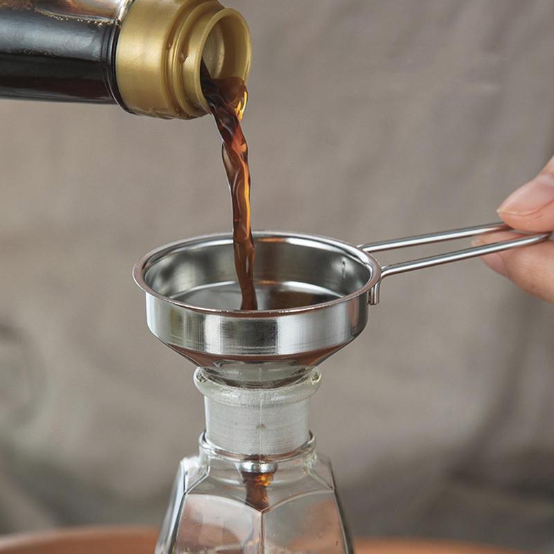 Wide Mouth Stainless Steel Funnel Spice Cooking Oil Filter Kitchen Tool Strainer with Handle Oil Spill Filter Funnel