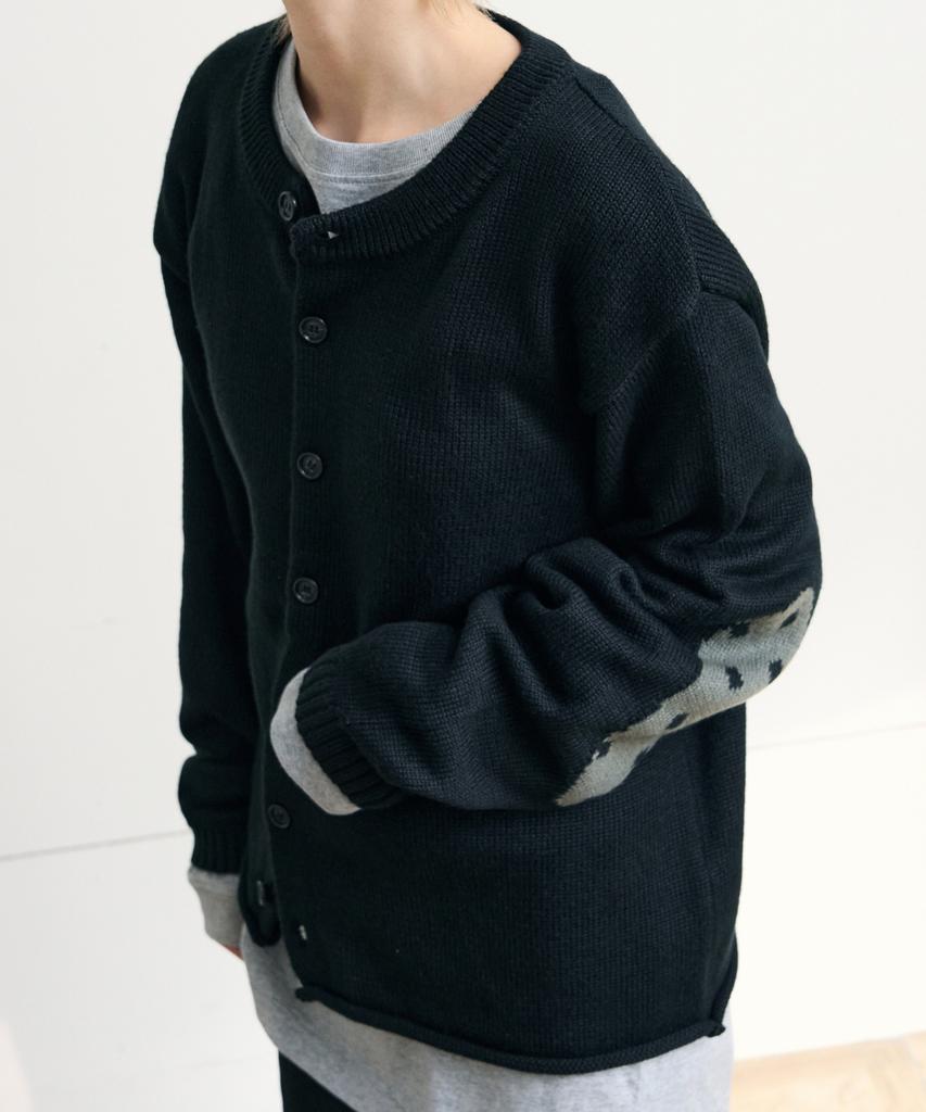 Iseuteuseobiseusyab Elbow Dot Knit Cardigan - Black