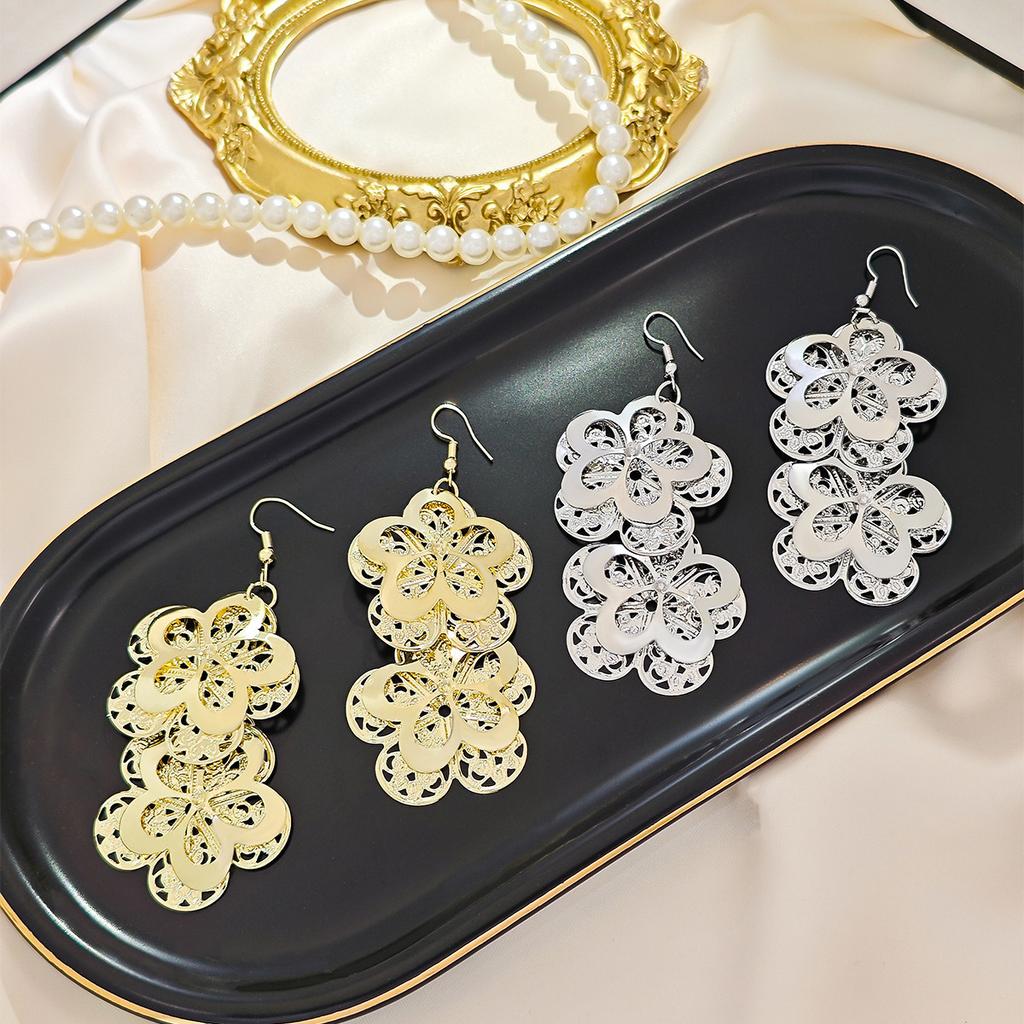 Creative Personalized Flower Earrings, Fashionable Personalized Multi-Layer Metal Wind Simple Hollow Fringed Earrings
