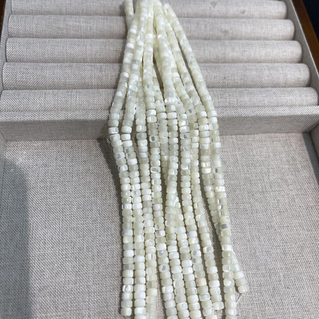 3x5mm Natural White Trochus Shell Flat Round Disc Beads 18cm Single Strand Loose Shell Beads for DIY Jewelry Making