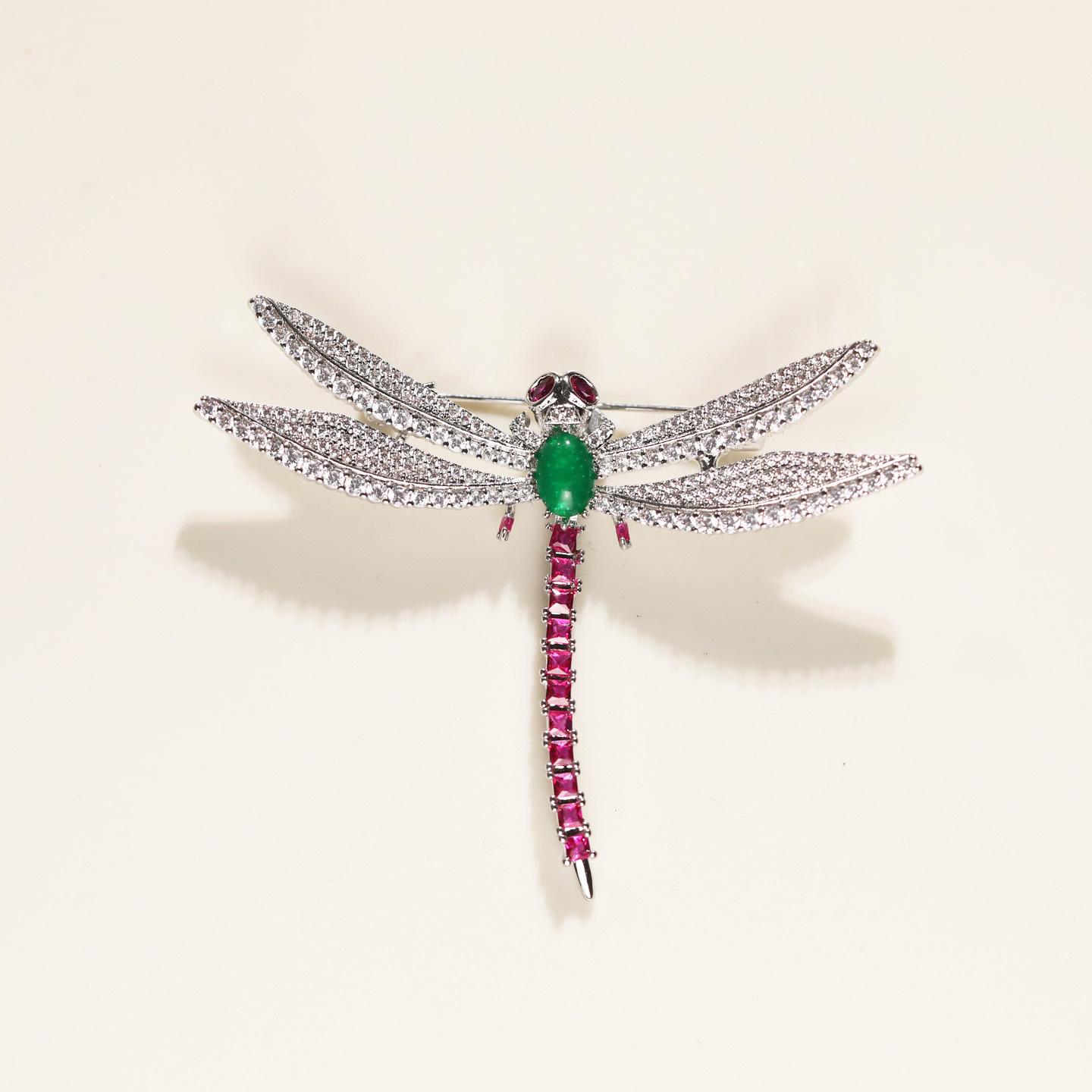 Elegant Green Agate Dragonfly Brooch - Unisex Lapel Pin  Gift