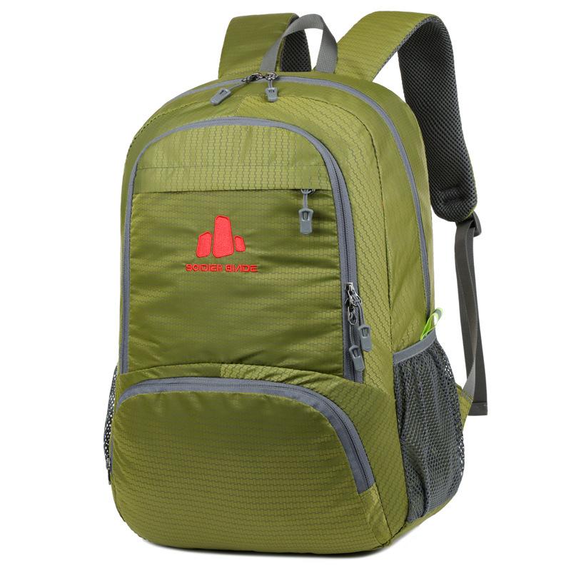 Der leichte, faltbare Rucksack ist eine Rucksacktasche für Studenten