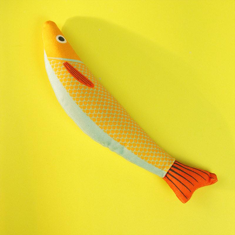 Catnip Saury Toy: Entertaining Simulation Fish for Chewing, Grinding, and Relieving Boredom In Cats.