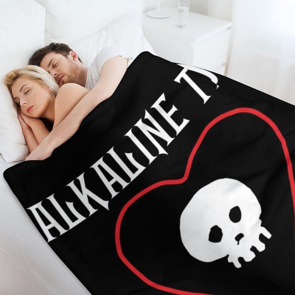 Alkaline Trio Punk Band Logo - Skull Heart Text Throw Blanket sofa bed Plaid Retros For Sofa Thin Blankets