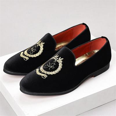 Neue Herren Samt Stickerei Freizeitschuhe Luxus Designer Herren Formell Hochzeitskleid Slipper Loafer Heimkehrschuhe