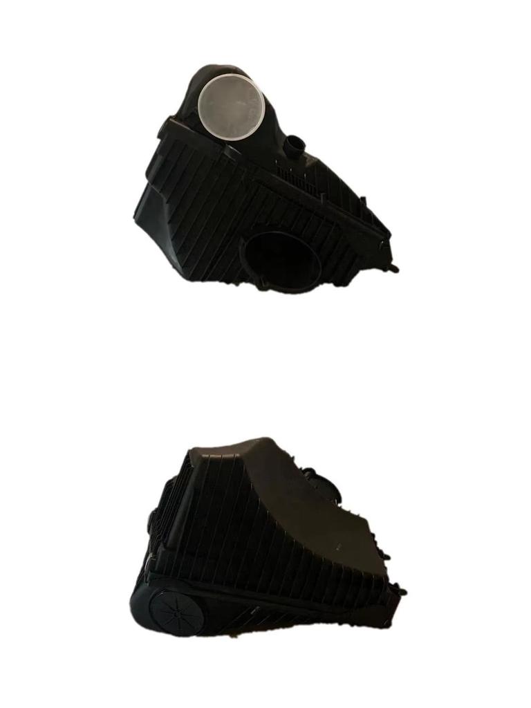 Filtru de aer 95811002200 pentru Cayenne (2011-2014)