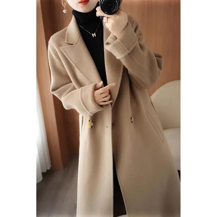 Elegant Mid-Length Women's Wool Coat - Autumn/Winter 2025 Collection