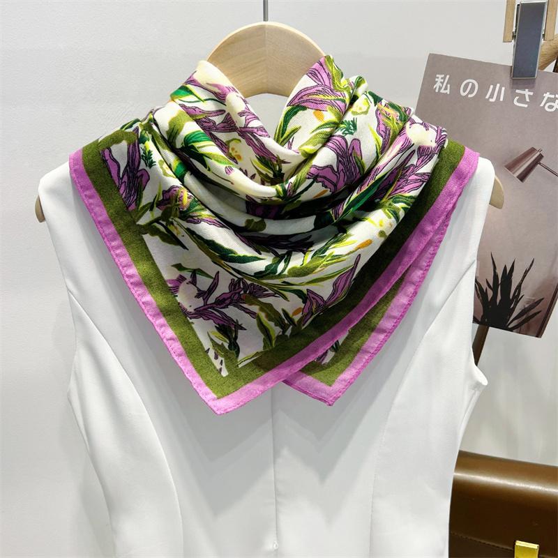 Fashion New Print Design 68cm Square Scarf Women Bandanas Lady Scarves Headband Handkerchief Hair