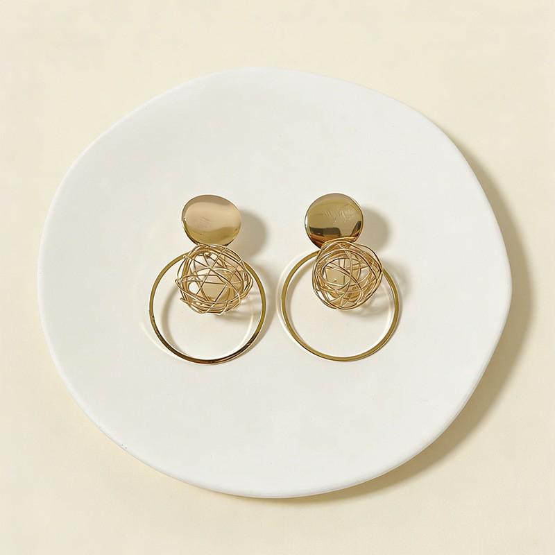Korean Style Gold Thread Pearl Pendant Earrings: Trendy, Exaggerated Round Hollow Design for Women