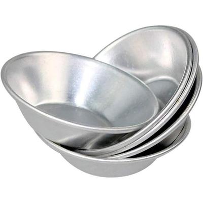 Set mit 24 Kuchenformen, Tortenformen und Backblechen, Eier- und Kuchenformen