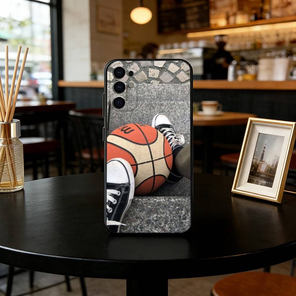 

Love basketball Phone Case For Samsung S25,S24,S21,S22,S23,S30,Ultra,S20,Plus,Fe,Lite,Note,10,Black Cover Samsung S22ULTRA5G