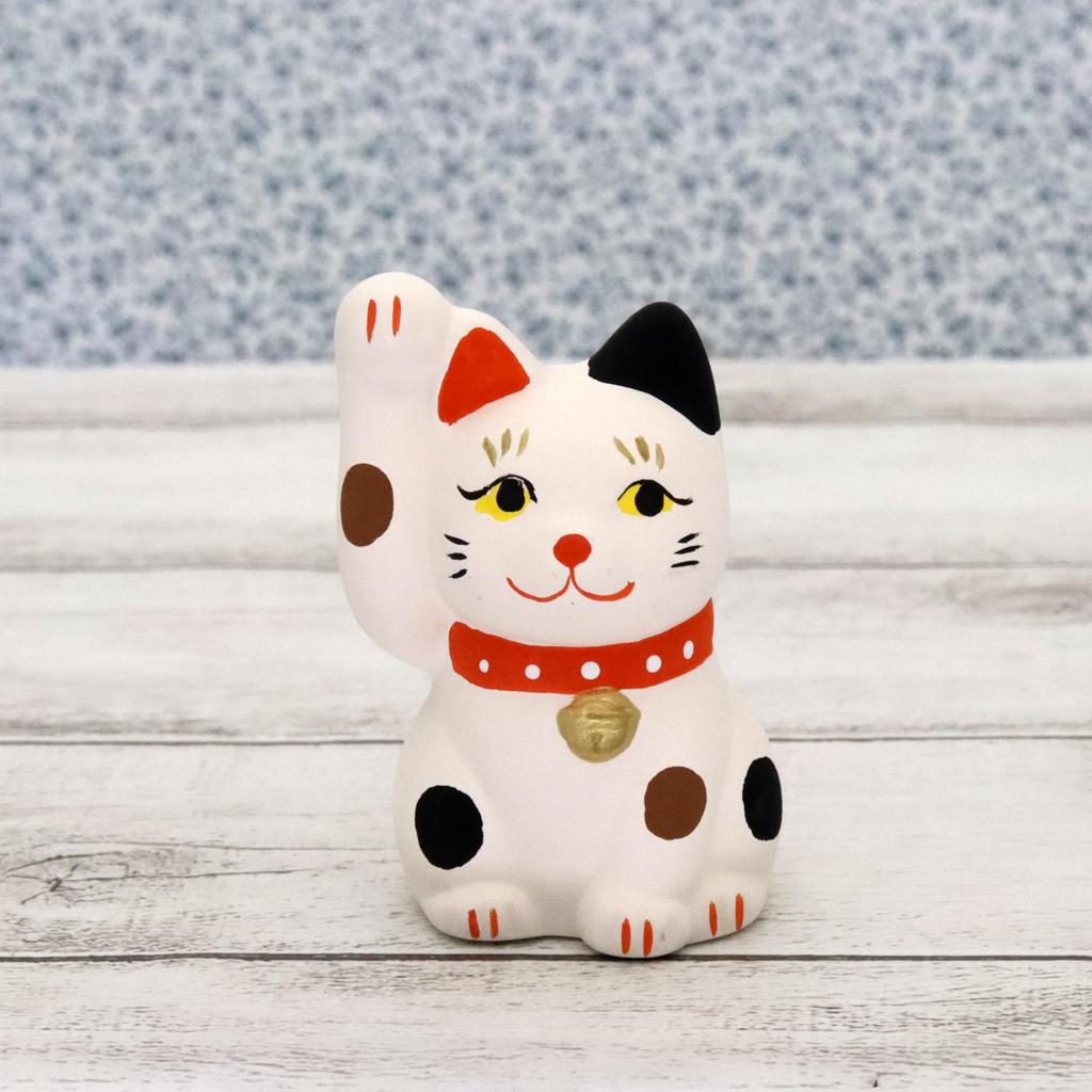 Craftsman House Seto Ware Lucky Spotted Maneki-neko (Lucky Cat)