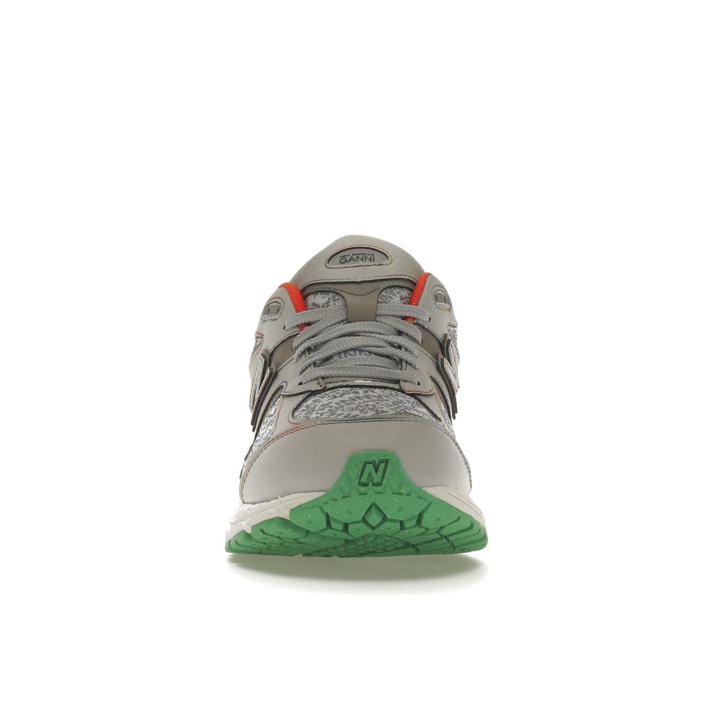 GANNI X New Balance 2002R Raincloud Unisex Sneakers White Rain-Cloud Island-Green M2002RGD