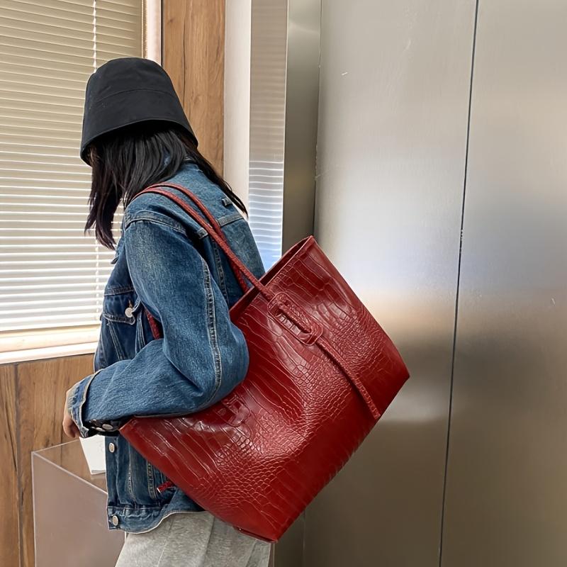 Stylish Women's Tote Bag, Large-capacity High-quality Crocodile-pattern Handbag, Featuring A Zipper Closure. Ideal for Daily Commuting