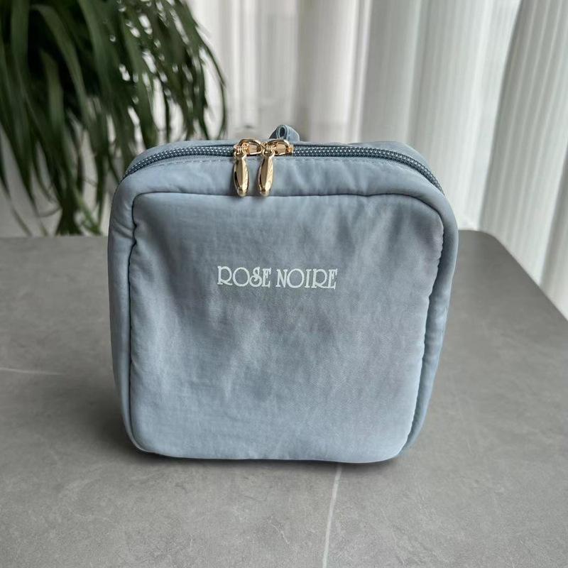 Cosmetic Bag, Toilet Bag for Women, Portable New Large-capacity Simple Travel Portable Small Storage Bag