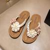 Cute flower flat flip-flop shoes for women's summer wear with skirts, light and versatile cool slippers