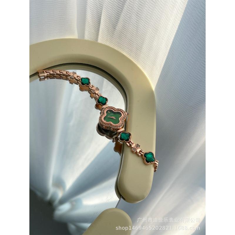Four-leaf Clover Watch Women's Bracelet Green Diamond-encrusted Genuine Temperament Light Luxury High-end Sense Niche Quartz Watch