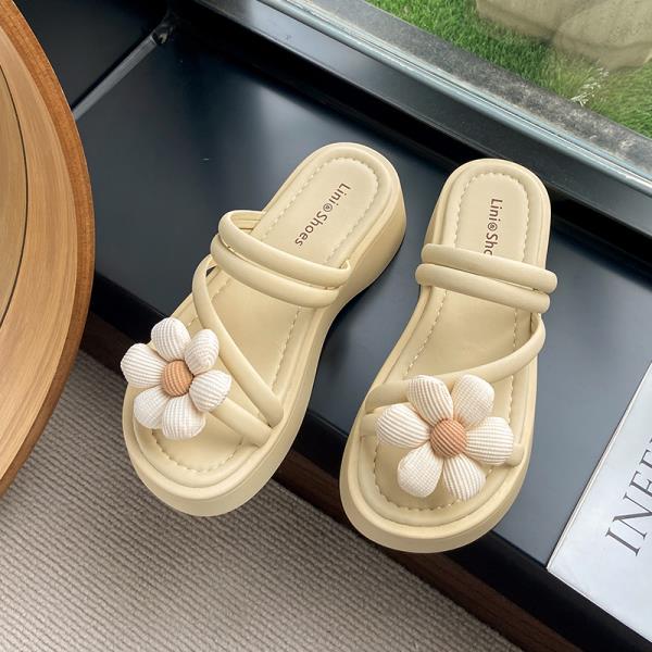 Fashion Beach Shoes Slippers Casual Slides Sabot Luxury Flat Summer Scandals Flat Shoes Female Slippers Casual Slides Summer Clogs Woman