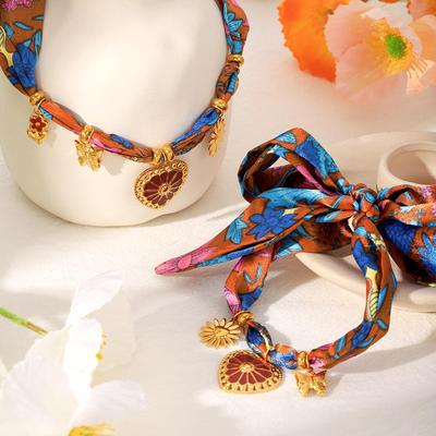 Elegante Set Collana Sciarpa e Bracciale Cuore in Acciaio di Titanio - Accessori di Lusso da Donna