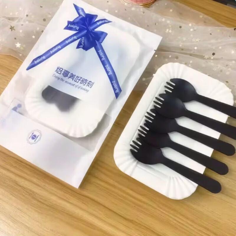 Disposable Plastic Cake Set
