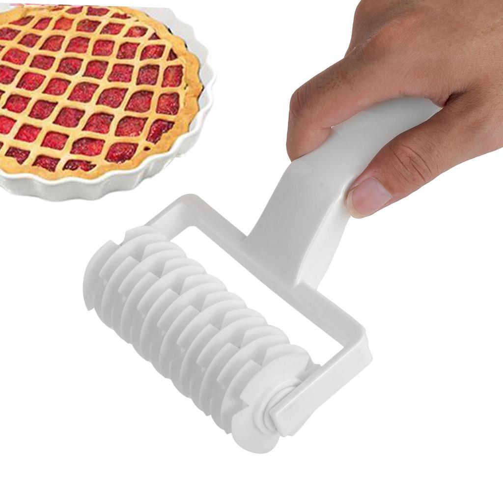 1pcs Multifunctional Kitchen Gadget Dough Roller Cutter with Handle Suitable for Pie Pizza Manual Twist Wheel Pasta Cutter