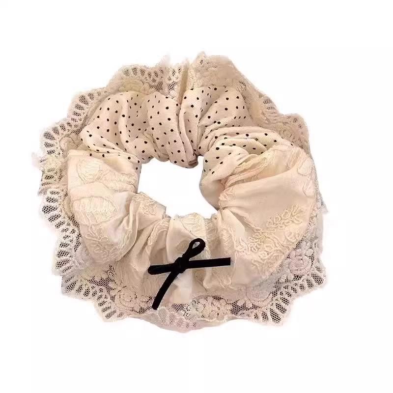 Stilul celebrității: Elastic de păr alb cu decupaje din dantelă, stil balerină - Stil prințesă coreeană