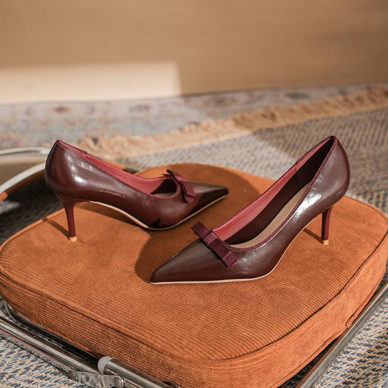 Fashion high sense niche temperament women's pointed head thin heel single shoes new delicate versatile elegant woman