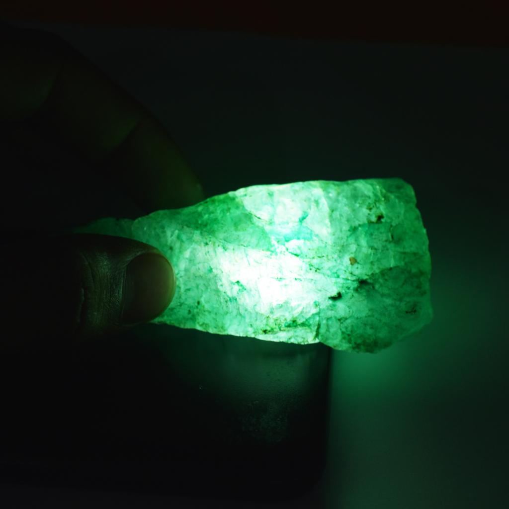 Emerald Green Natural 500.05 Ct Uncut Rough Earth Mined Loose Gemstone CERTIFIED am00-23-Sa