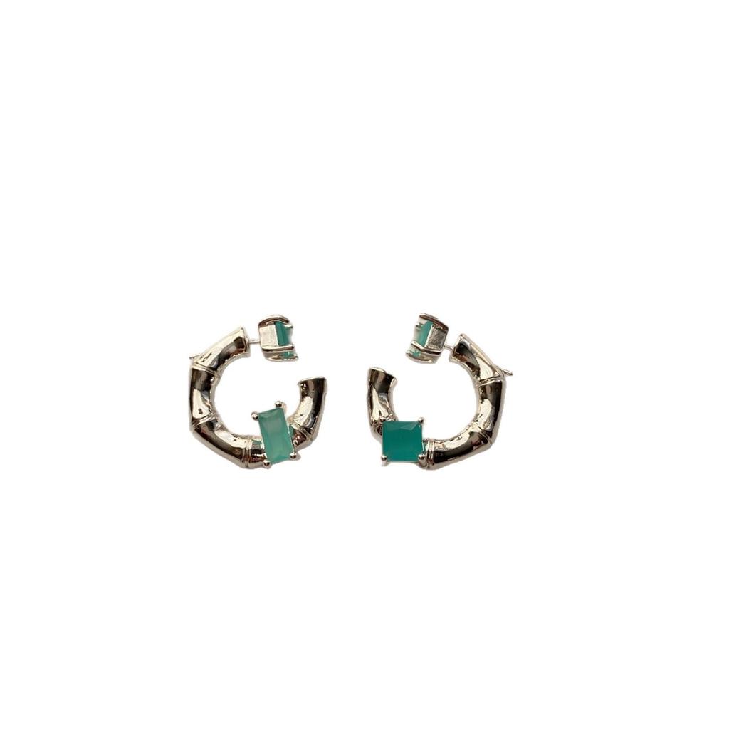 Boucles d'oreilles puces demi-cerceau avec pierres précieuses colorées - Design métal bambou, Bijoux de tempérament mode haut de gamme.