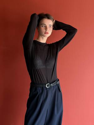 Kelidu Silky See-Through Cutout Slim Tee_Black