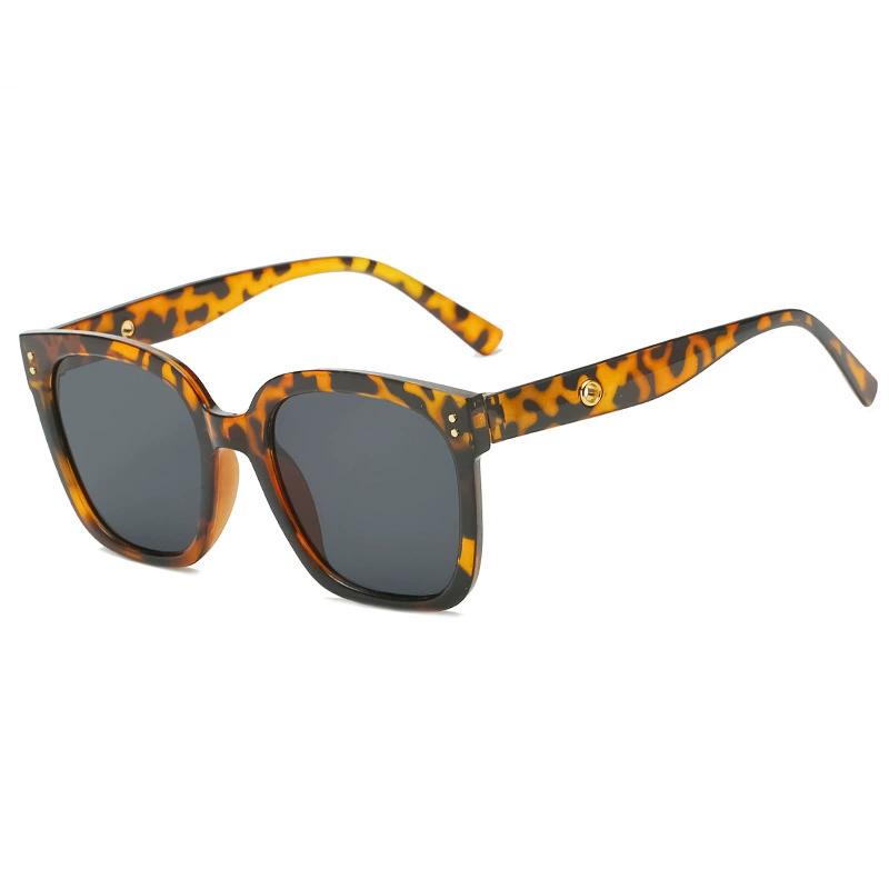 Luxury Retro Classic Vintage Square Sunglasses for Women Oversized Sunglasses Women Men Retro Leopard  Sun Glasses UV400