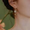 Eerste Gezicht*Natuurlijke Hetian jade en witte parelmoer oorbellen, niche design, vintage stijl, nieuw trendy model