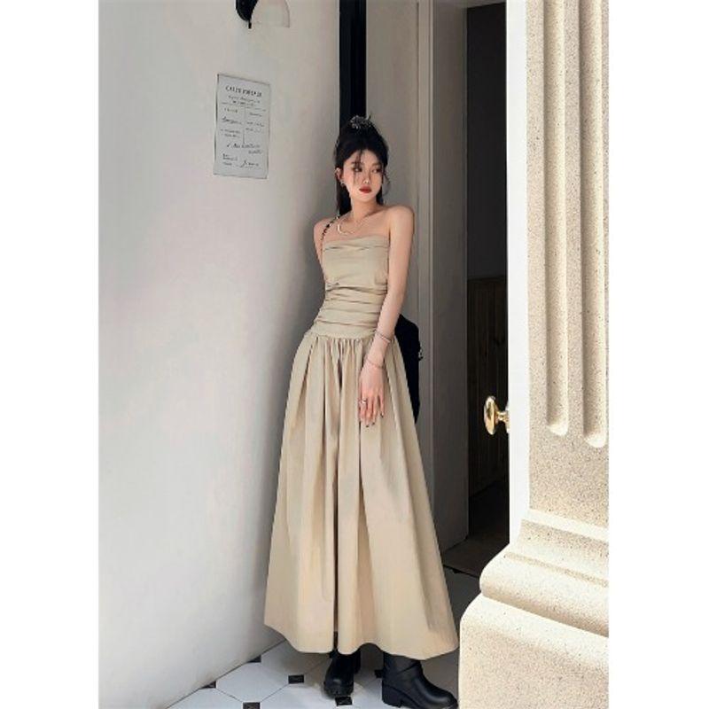 

Kumikumi High Sense Retro Temperament Tube Top One piece Dress Women clothing Summer Simple Solid Pleat Waist Hugging Long dress Light card M