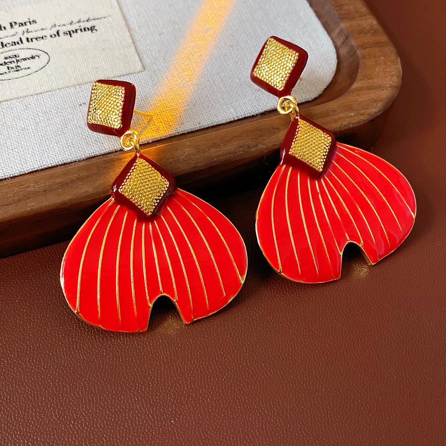 Silver Needle Diamond Oval Pendant Fringed Earrings Medieval Vintage Court Style Stud Earrings Light Luxury Retro Earrings