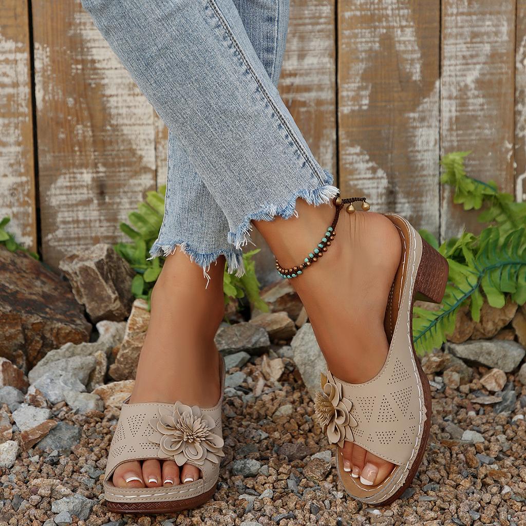 Fashion 2025 New Ladies' Flower Decorative High Heels Sandals Summer Fashion Casual Comfortable Slippers for Women