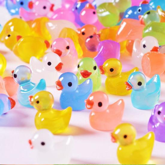 100Pcs Mini Duck Figurine Luminous Miniature Cartoon Yellow Duck Ornament DIY Microlandscape Fairy Garden Animal Resin Statue Decoration