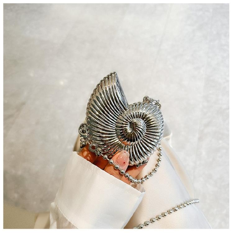 Womens Conch Shape Purse Elegant Acrylic Evening Bag with Chain Strap Crossbody Shoulder Small Handbag for Wedding Party