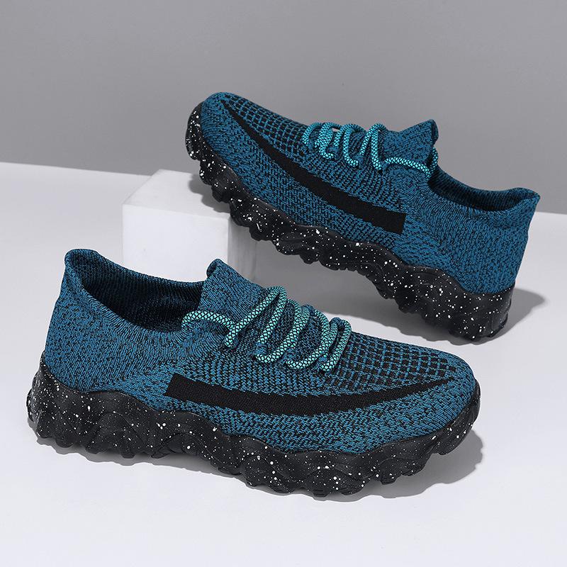 Stylish and comfortable plus-size casual shoes Sports style casual shoes Breathable mesh surface men's sneakers