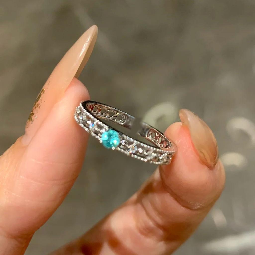 Original designer's inlay diamonds hollow out blue rings for women trendy and unique ring high-end and exquisite party jewelry