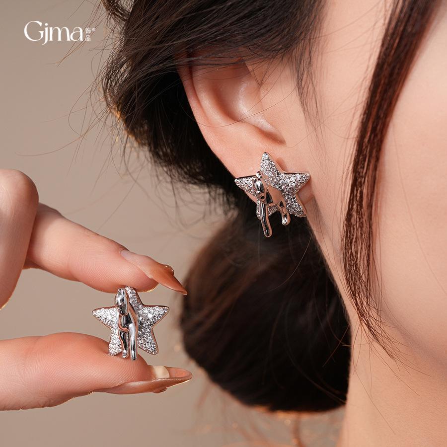 Cold Wind Zircon Stars Pony Stud Earrings Natal Year Fashion Earrings Women