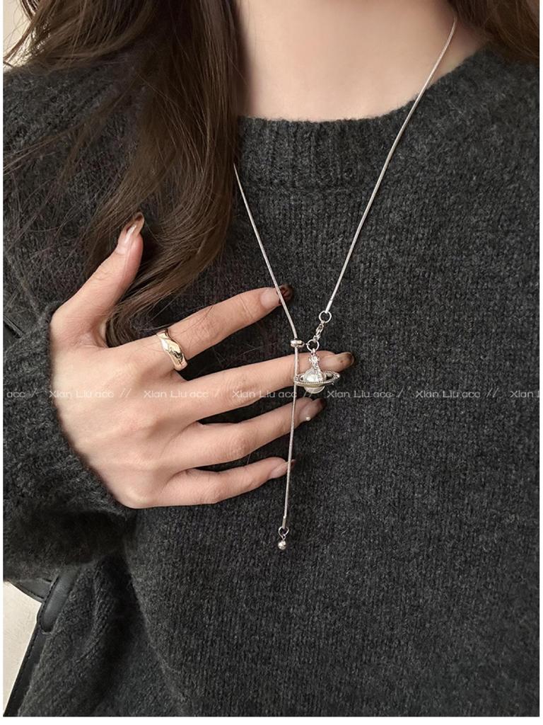 2025 European & American Saturn Pearl Pendant Necklace: Women's Luxury Autumn/Winter Sweater Chain Accessory