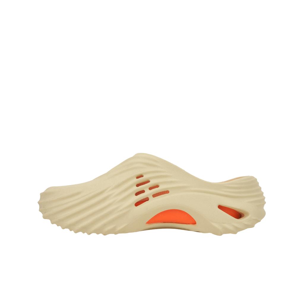 Crocs Echo Wave Vanilla Unisex Sneaker Creme 210521-108